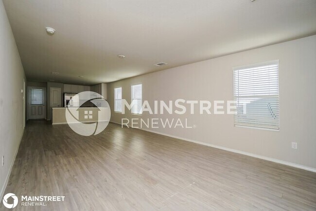 Foto del edificio - 5719 Elm Valley Dr, San Antonio, TX 78242