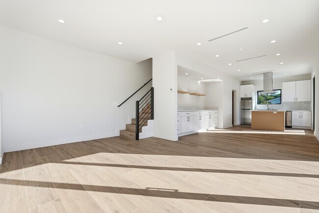 Foto del edificio - 1223 3/4 North Avenue 45