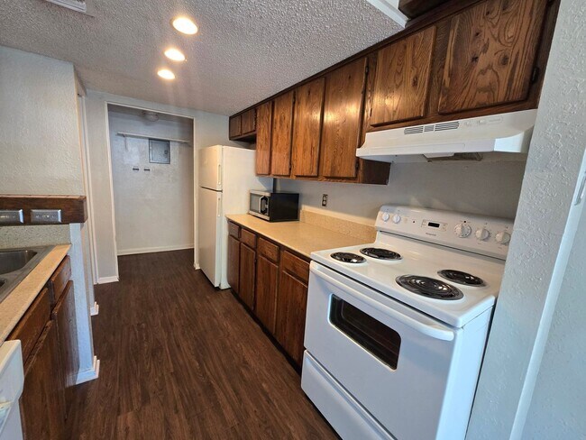 Building Photo - 1713 Cinnamon Path