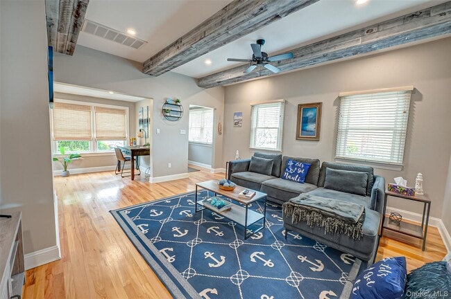 Foto del edificio - 71 S Bay Dr