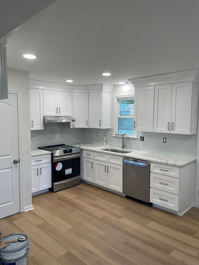 Todo nuevo - 2224 Sandalwood Rd