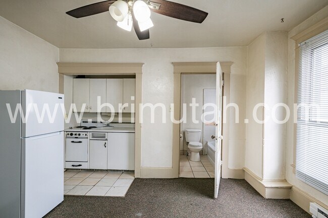 Foto del edificio - 305 Douglas St