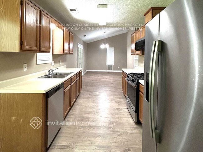 Building Photo - 5551 Quarters Way