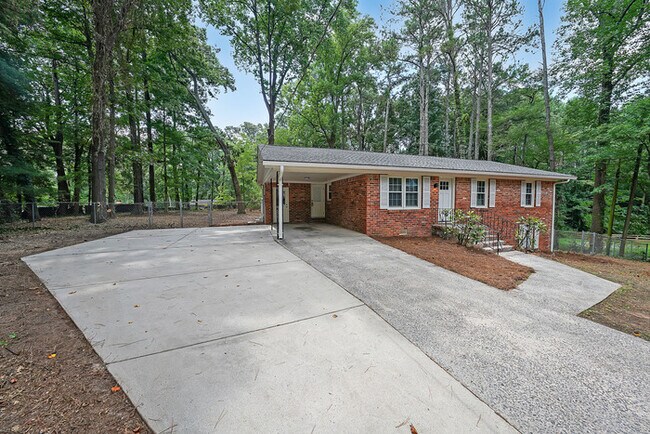 Foto del edificio - 1769 Hammond Woods Cir SW