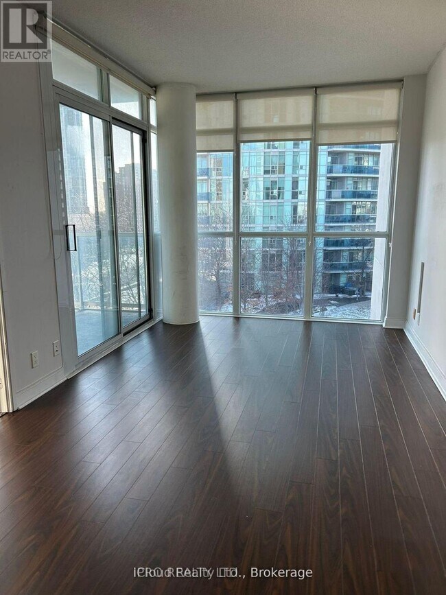 Building Photo - 90 Absolute Ave