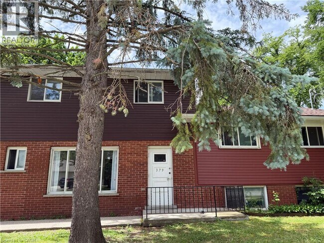 Building Photo - 379 Holly St