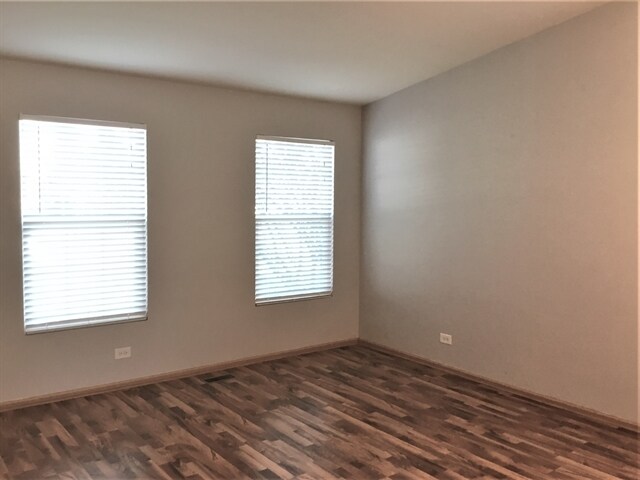 Foto del edificio - 143 Concord Dr S