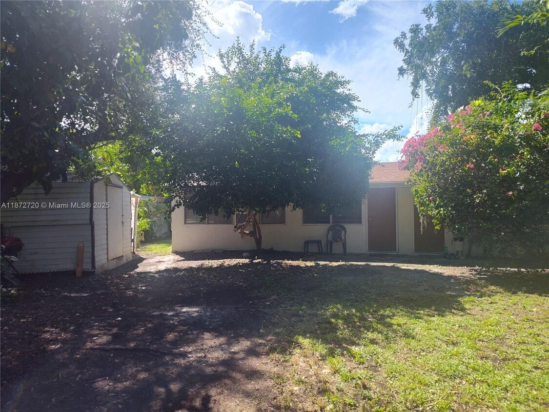 Foto principal - 11342 Peachtree Dr