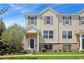 Building Photo - 15225 Fanning Dr N