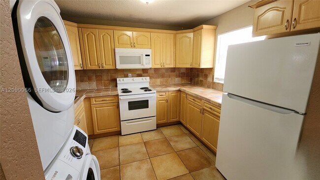 Foto del edificio - 7830 Northwest 33rd Street