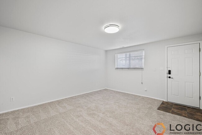 Foto del edificio - Perfectly Located Apartment in Provo!