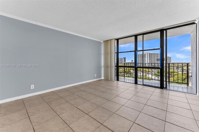 Foto del edificio - 800 Parkview Dr