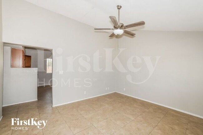 Foto del edificio - 3345 West Columbine Drive