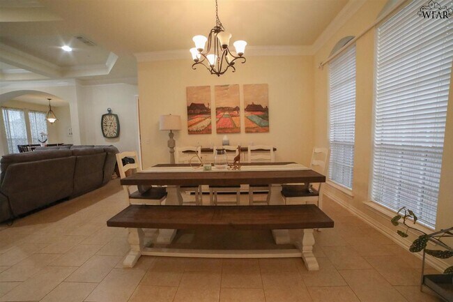 Foto del edificio - 4919 Silver Crest Dr