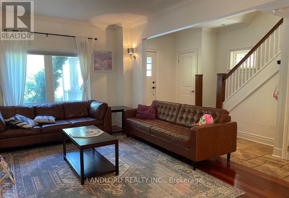 Primary Photo - 278 Willard Ave