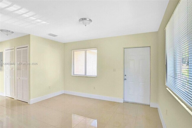 Foto del edificio - 4643 NW 15th Ct