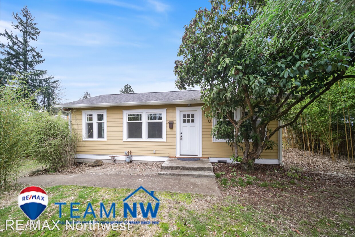 1010 Pine Ave NE, Olympia, WA 98506 House Rental in Olympia, WA