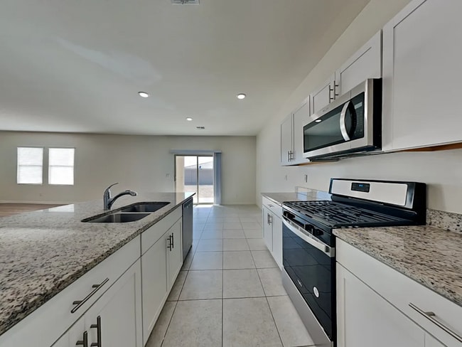 Building Photo - 19142 W Elm St