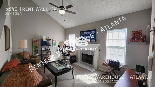 Building Photo - Townhome Living: Where Convenience Meets C...