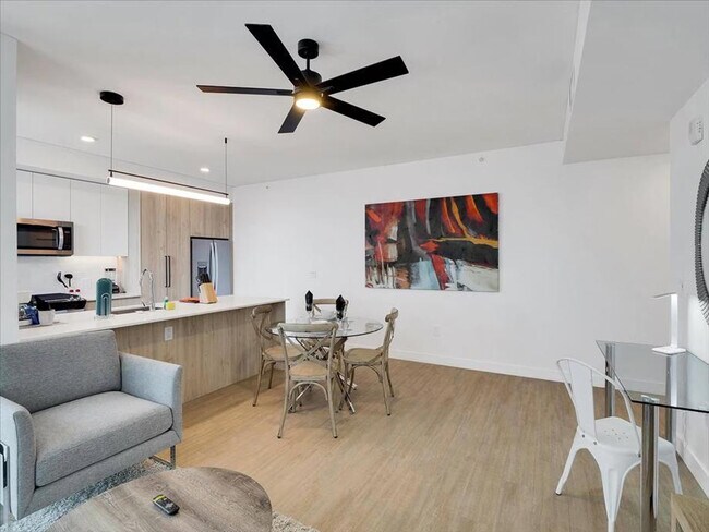 Foto del edificio - 817 N 6th St