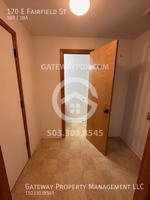 Foto del edificio - 170 E Fairfield St