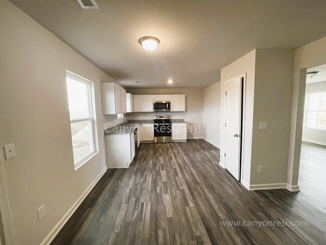 Foto del edificio - BRAND NEW single family house!3bedrooms