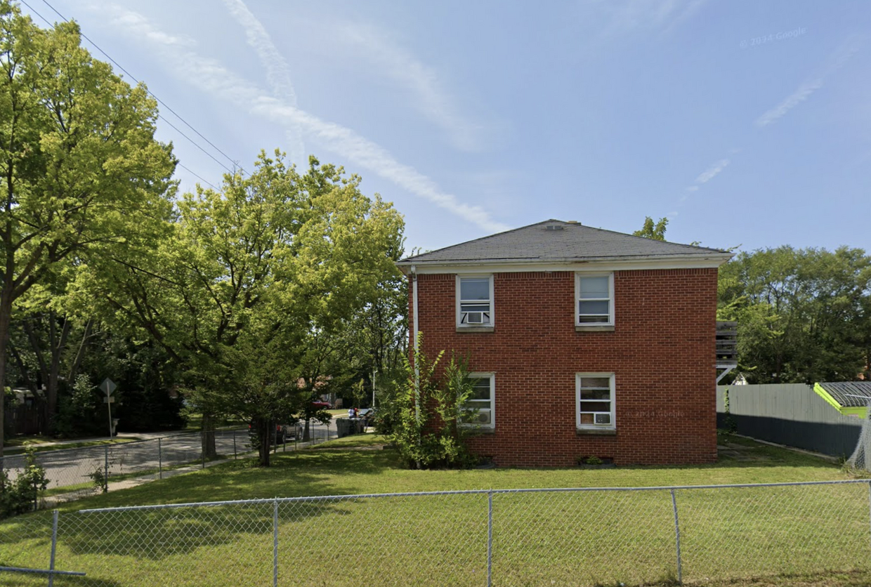 Building Photo - 3916 W Fairmount Ave