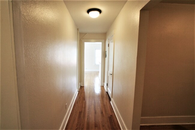 Foto del edificio - 810 E 12th Ave