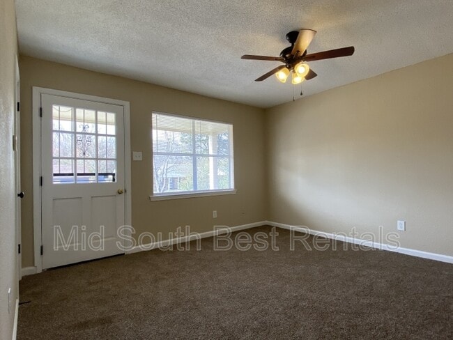 Building Photo - 5344 Beaverton Dr