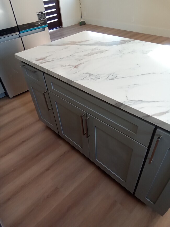 Foto del edificio - 1164 E Adams Blvd