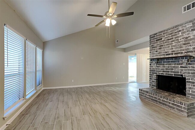 Building Photo - 18319 Autumn Trails Ln