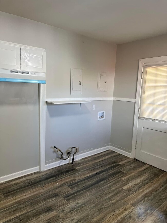 Foto del edificio - 1397 Railton Rd