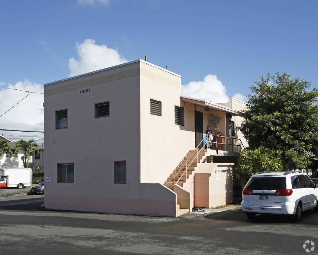 Building Photo - HL-26, 27