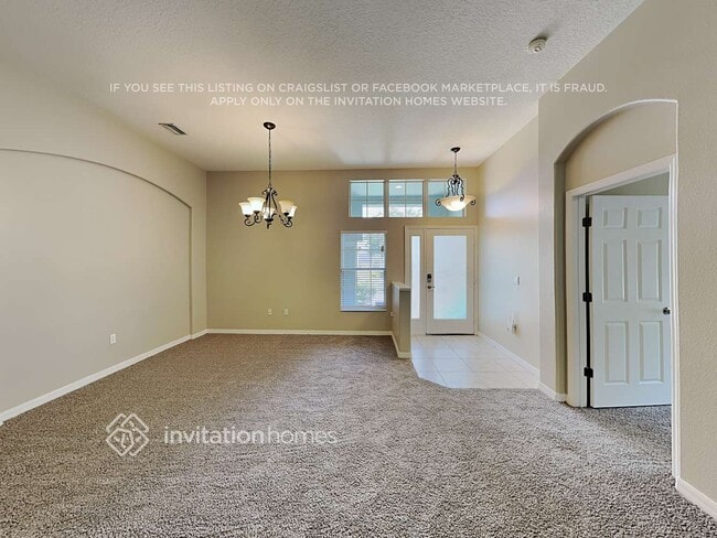 Building Photo - 12423 25th Ct E