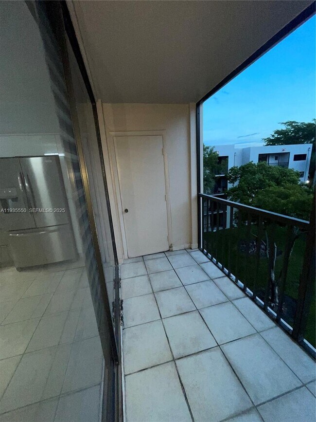 Foto del edificio - 8760 SW 133rd Avenue Rd