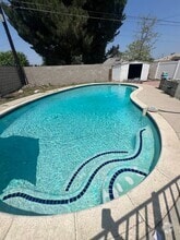 Building Photo - 4546 La Rica Ave