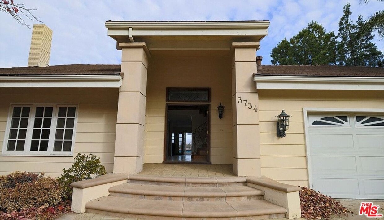Primary Photo - 3734 Gleneagles Dr
