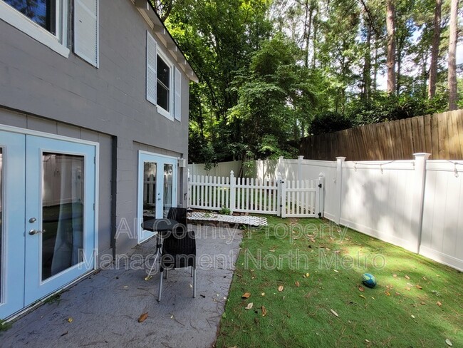 Photo - 5606 Roberts Dr House