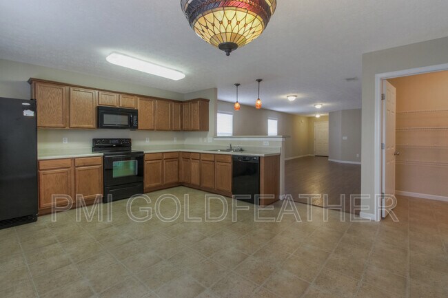 Building Photo - 3723 Blaze Dr