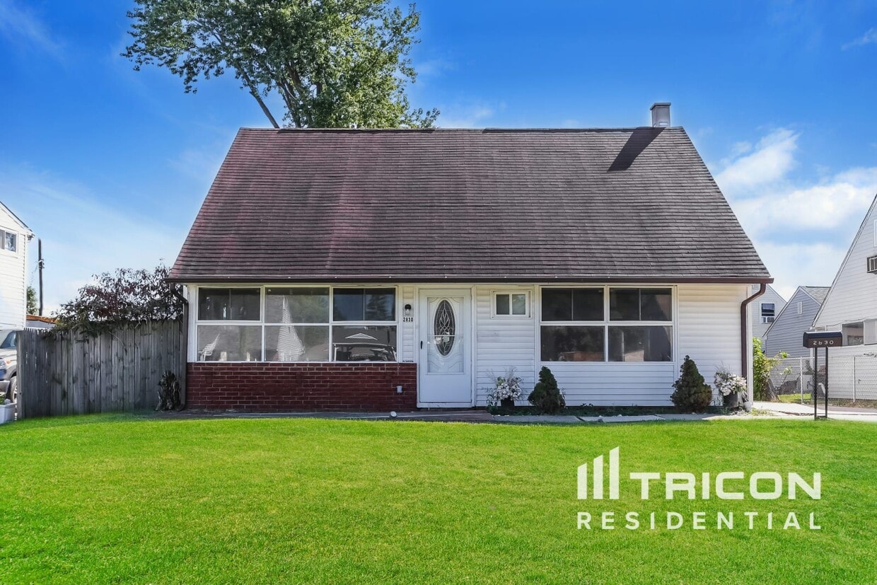 Primary Photo - 2830 Nightingale Rd