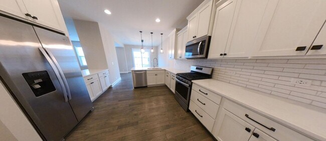 Foto del edificio - 10725 Clock Tower Dr