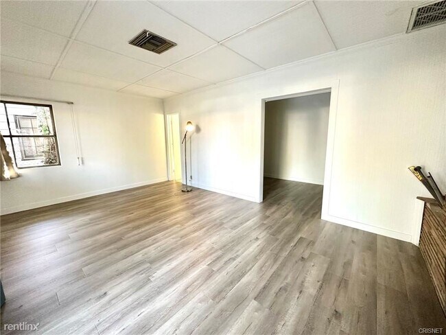 Foto del edificio - 3 br, 2 bath House - 5555 Morella Ave