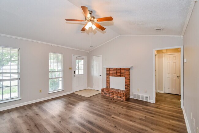 Foto del edificio - 6845 Dunbarton Dr