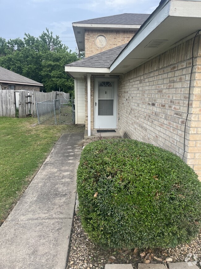 Front of home - 2760 Sunset Strip Dr