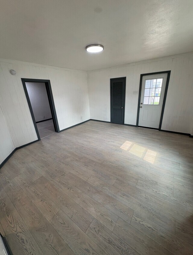 Foto del edificio - 703 W Clinton St