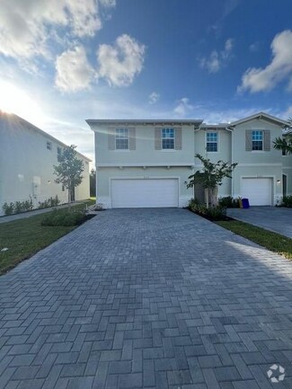 Building Photo - 4309 Hammock Grove Dr