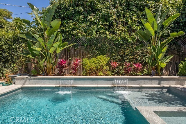 Foto del edificio - 1444 Stearns Dr