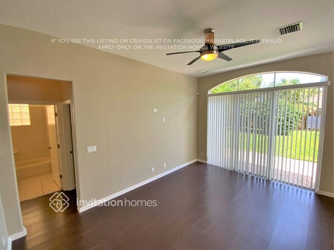 Foto del edificio - 1145 E Magnolia Cir