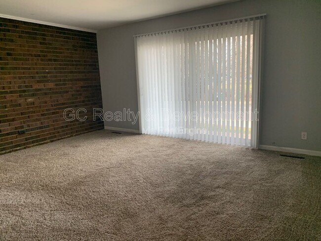 Foto del edificio - 12 Simpson St