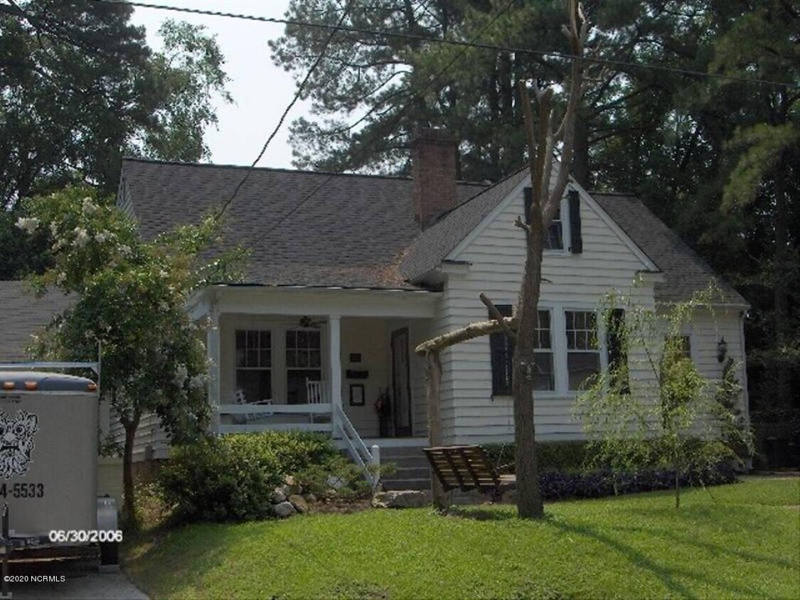 117 S Woodlawn Ave, Greenville, NC 27858 House Rental in Greenville